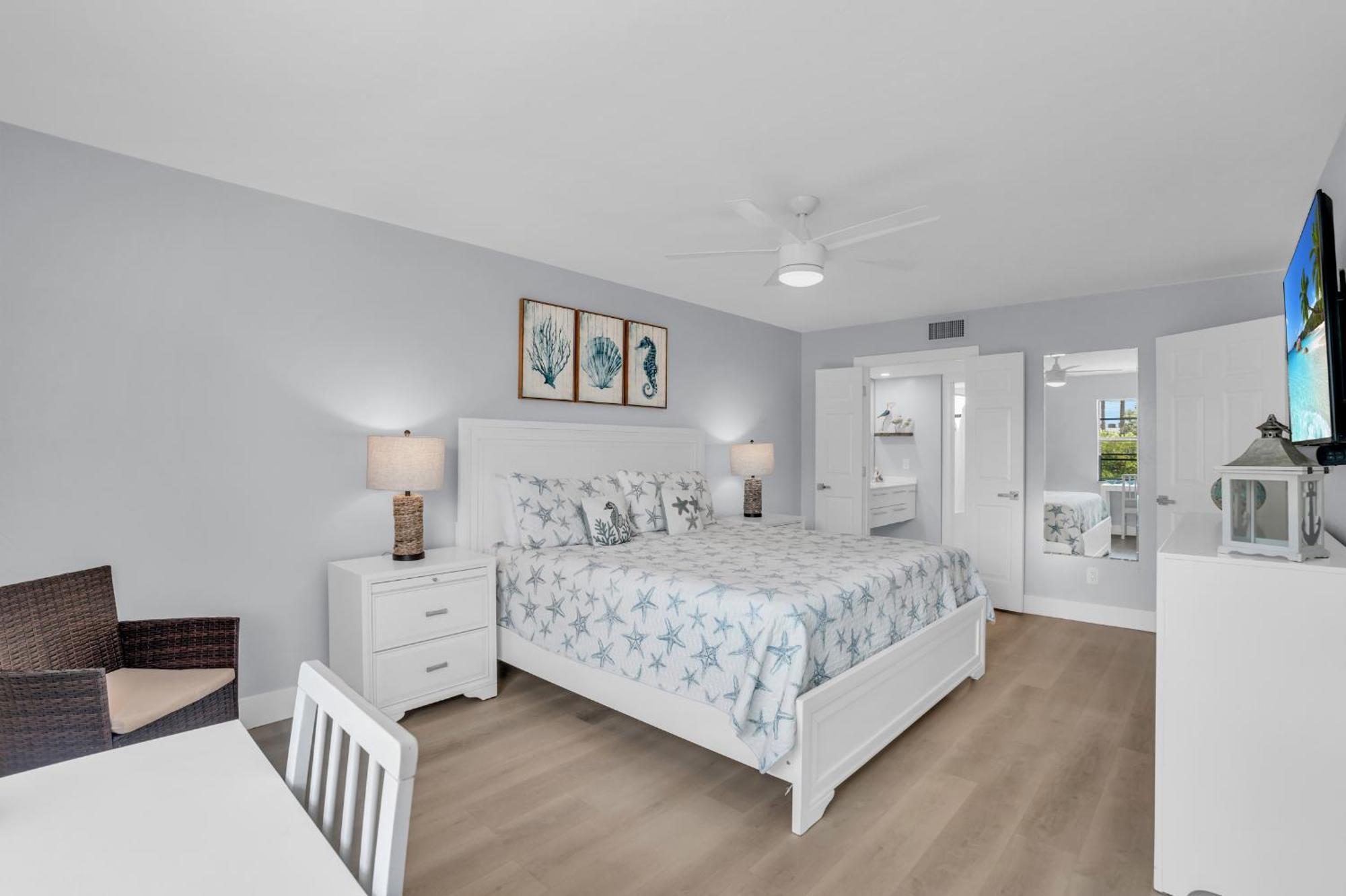 Park Shore Resort By Mike Z Rentals (Adults Only) Napoli Bagian luar foto
